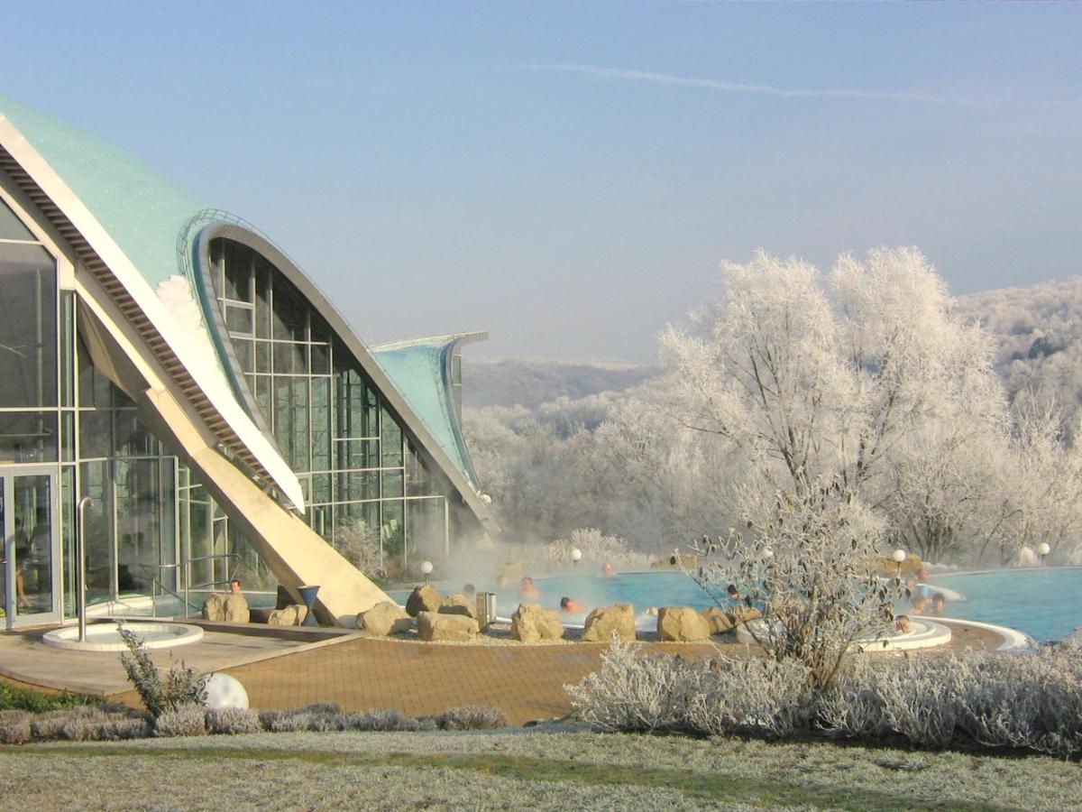 Hotel An Der Therme 바트줄차 외부 사진